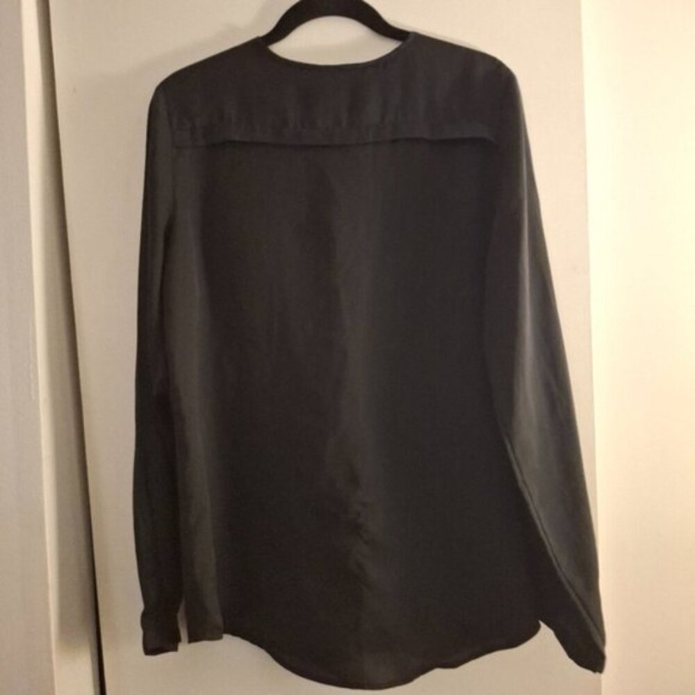 Wassio Women's Black Utility Long Sleeve Top with Zippered Pockets